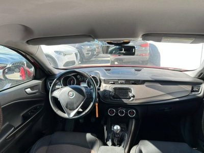 Alfa Romeo Giulietta 1.6 JTDm-2 Distinctive (11)