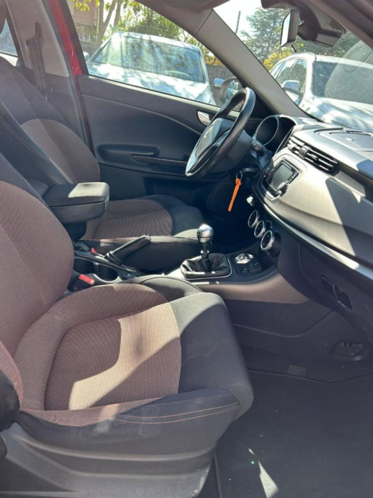 Alfa Romeo Giulietta 1.6 JTDm-2 Distinctive (15)