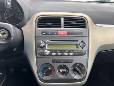 Fiat Grande Punto 1.2 3 porte Dynamic (11)