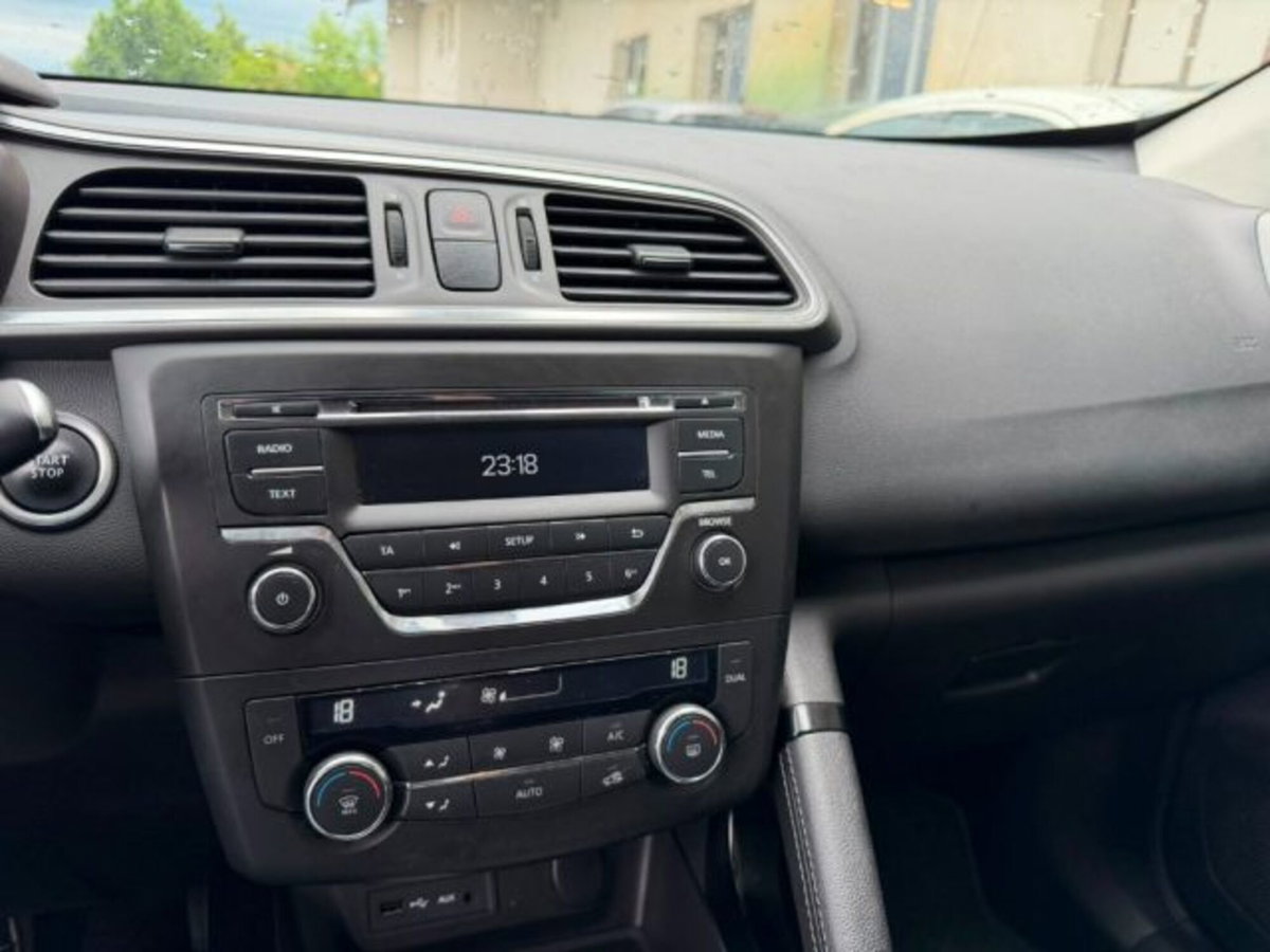 Renault Kadjar 8V 110CV Energy Intens (12)