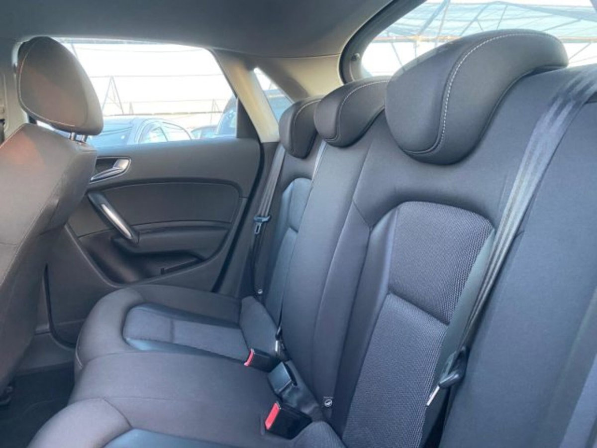 Audi A1 1.2 TFSI Ambition (6)