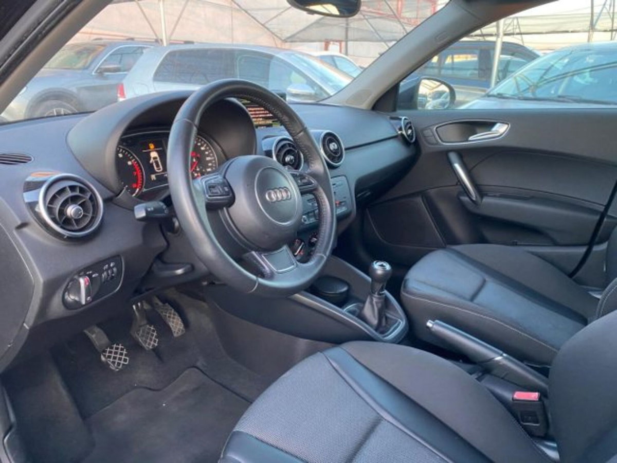 Audi A1 1.2 TFSI Ambition (7)