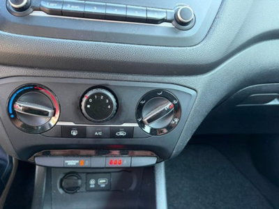 Hyundai i20 1.2 5 porte Classic (15)