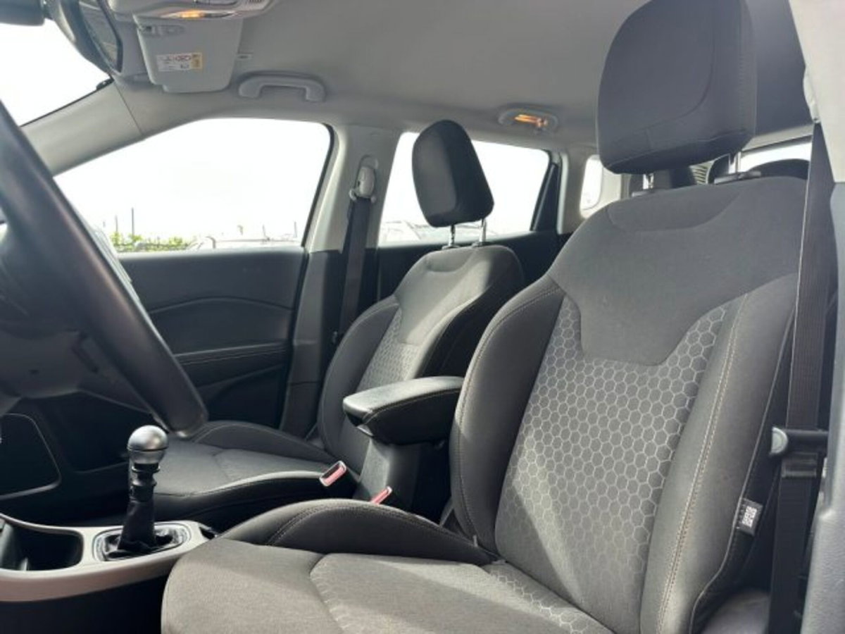 Jeep Compass 1.6 Multijet II 2WD Longitude (9)