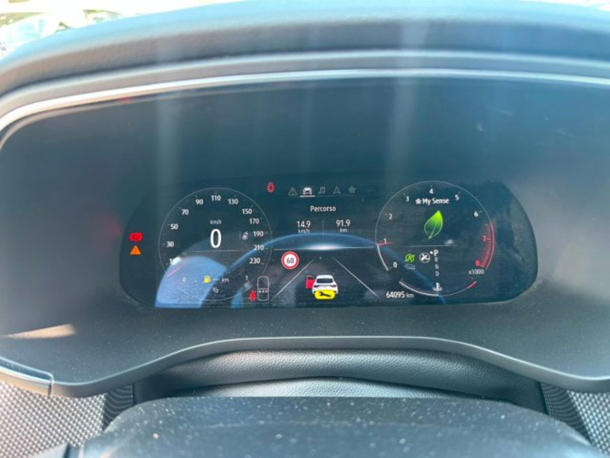 Renault Arkana 140 CV EDC Techno (8)