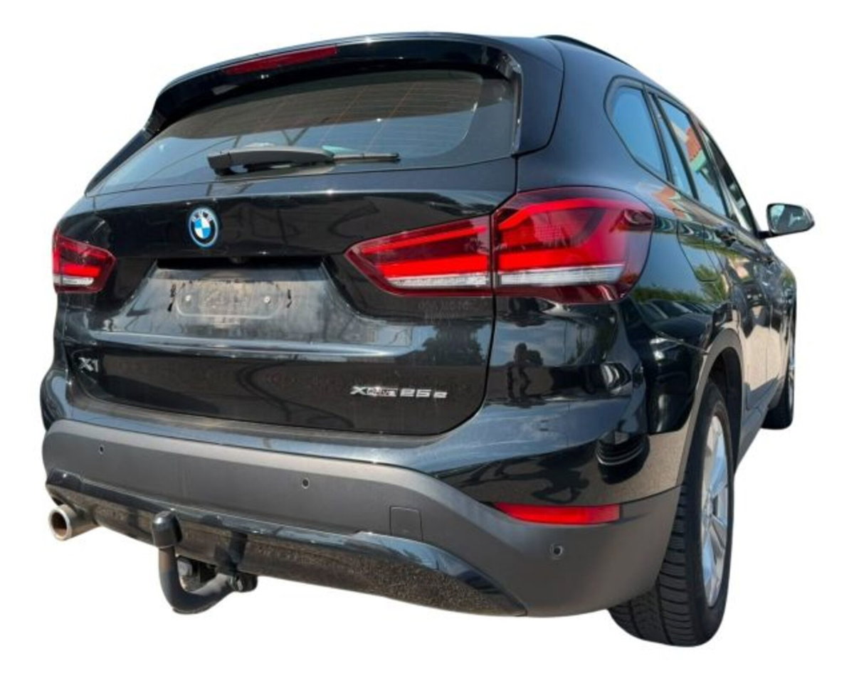 BMW X1 xDrive25e Business Advantage (3)