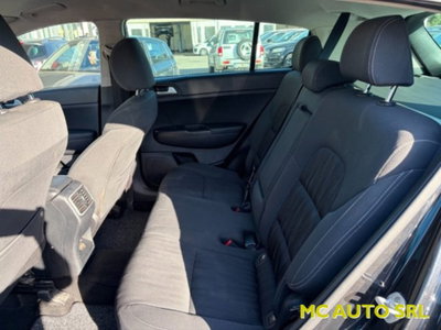 Kia Sportage 1.7 CRDI 2WD Active (8)
