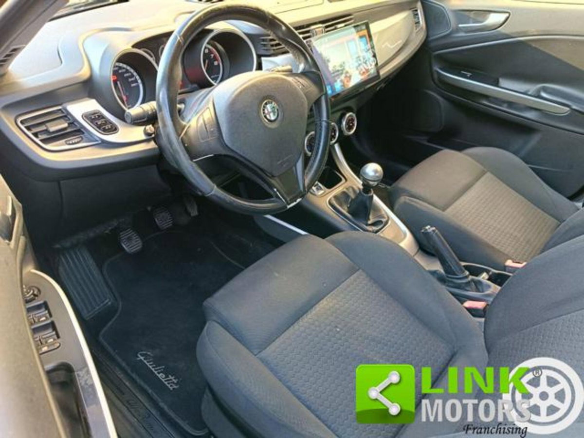 Alfa Romeo Giulietta 1.4 Turbo Progression Gpl 120cv (14)