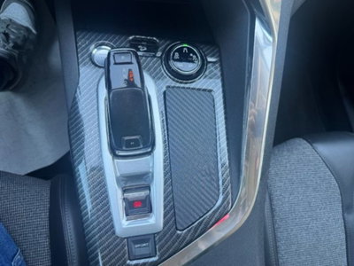 Peugeot 3008 PureTech Turbo 130 S&S EAT8 Allure (13)