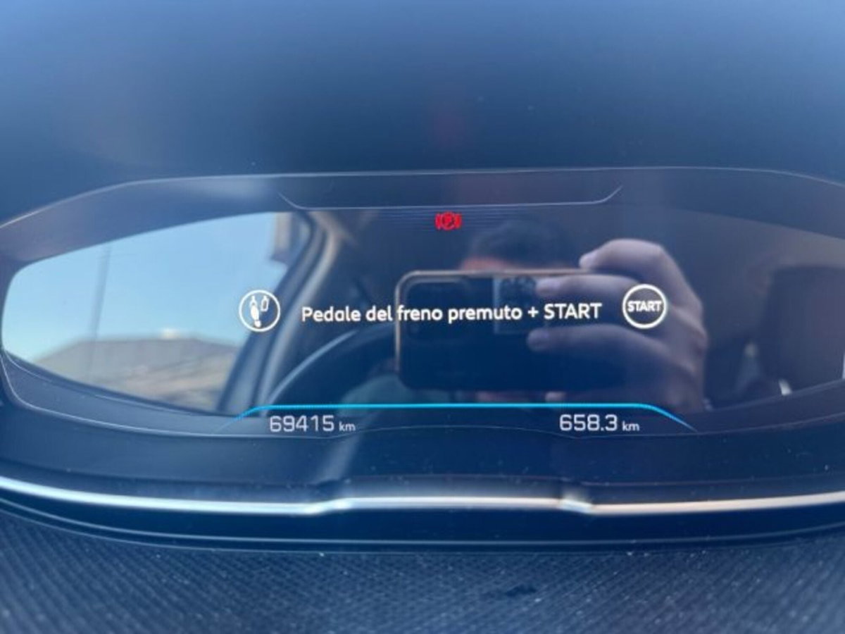 Peugeot 3008 PureTech Turbo 130 S&S EAT8 Allure (15)