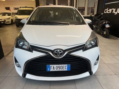 Toyota Yaris 1.0 5 porte Lounge (3)