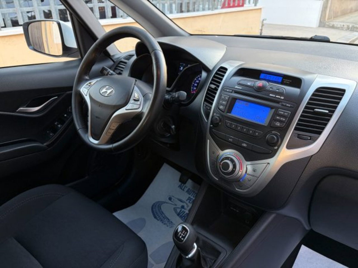 Hyundai ix20 1.4 90 CV Comfort (10)