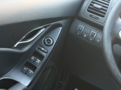 Hyundai ix20 1.4 90 CV Comfort (17)