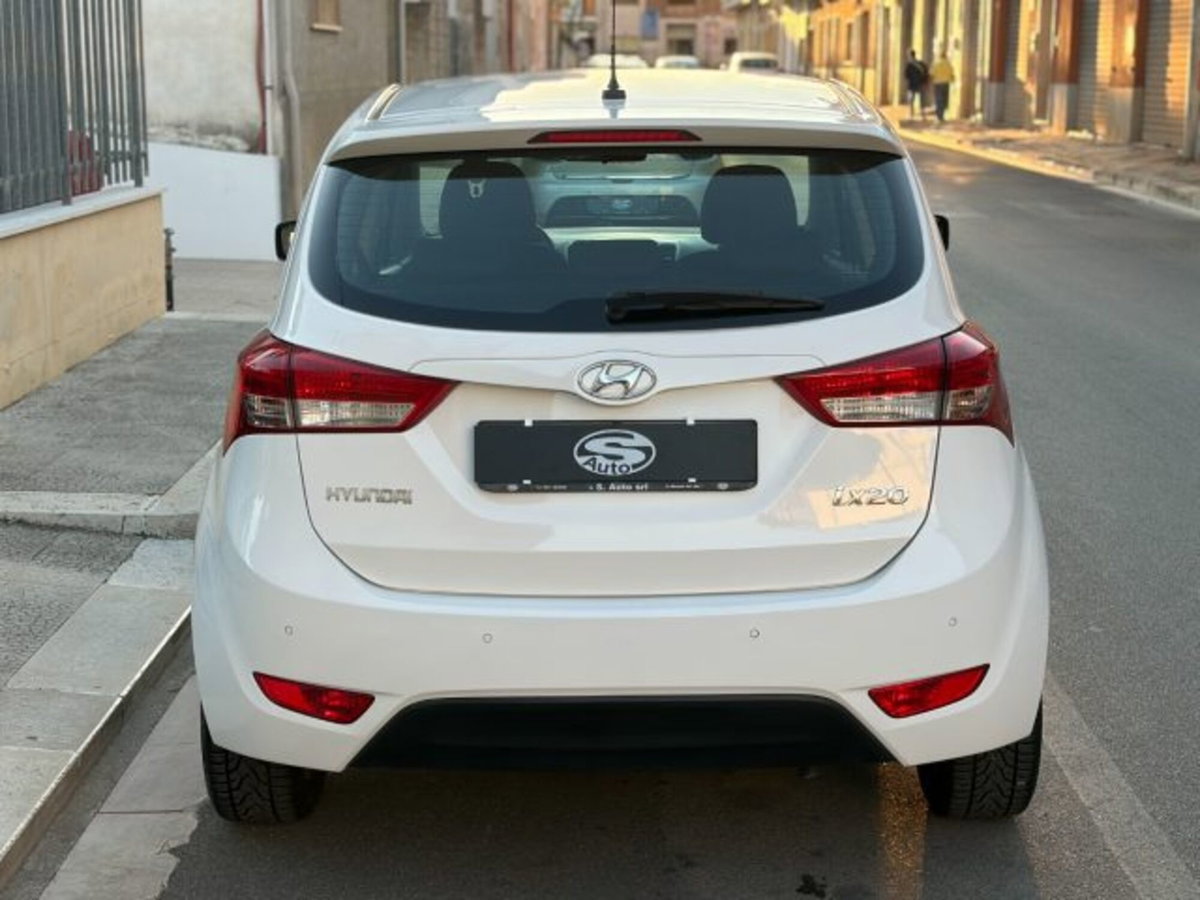 Hyundai ix20 1.4 90 CV Comfort (5)