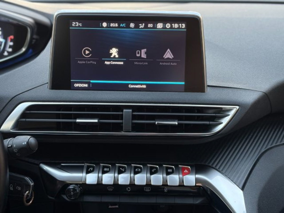Peugeot 3008 BlueHDi 120 EAT6 S&S Business (20)