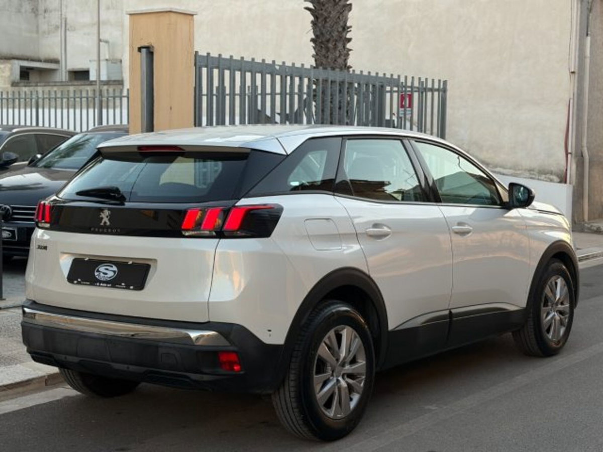 Peugeot 3008 BlueHDi 120 EAT6 S&S Business (3)