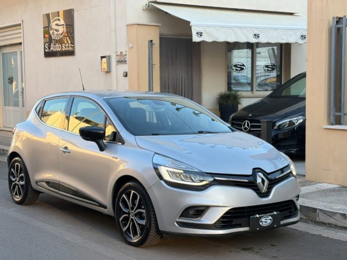Renault Clio dCi 8V 75 CV 5 porte Moschino Life