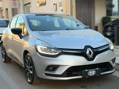 Renault Clio dCi 8V 75 CV 5 porte Moschino Life (2)