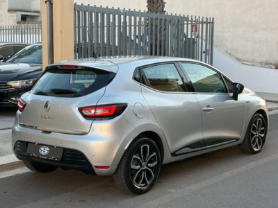 Renault Clio dCi 8V 75 CV 5 porte Moschino Life (4)