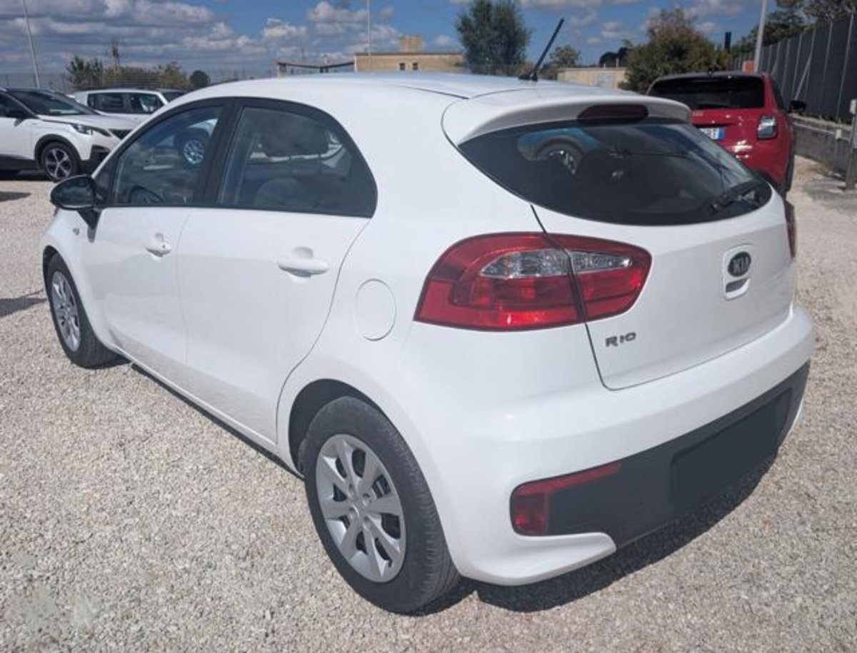 Kia Rio 1.2 CVVT 5p. Active (3)
