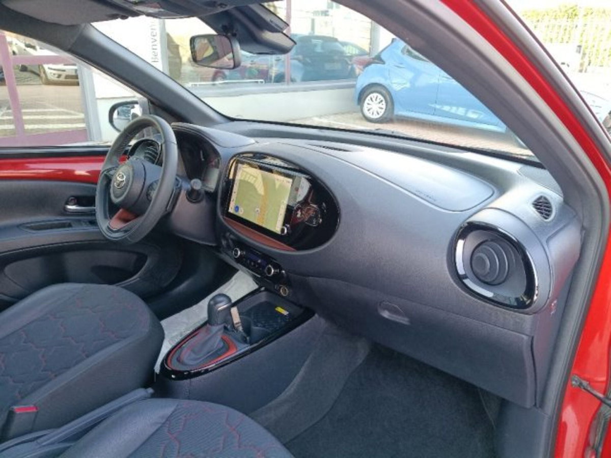 Toyota Aygo X 1.0 VVT-i 72 CV 5 porte Limited S-CVT (12)