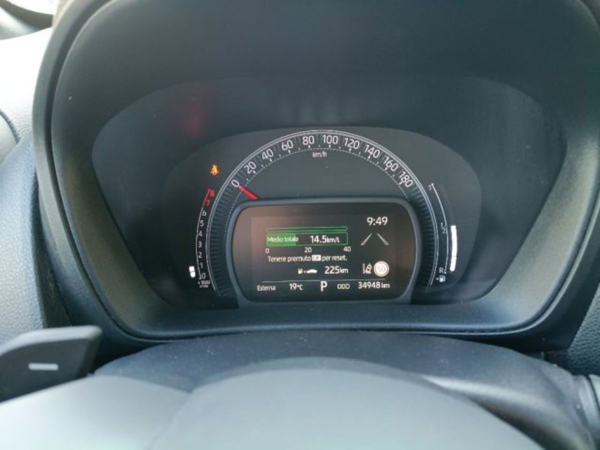 Toyota Aygo X 1.0 VVT-i 72 CV 5 porte Limited S-CVT (13)
