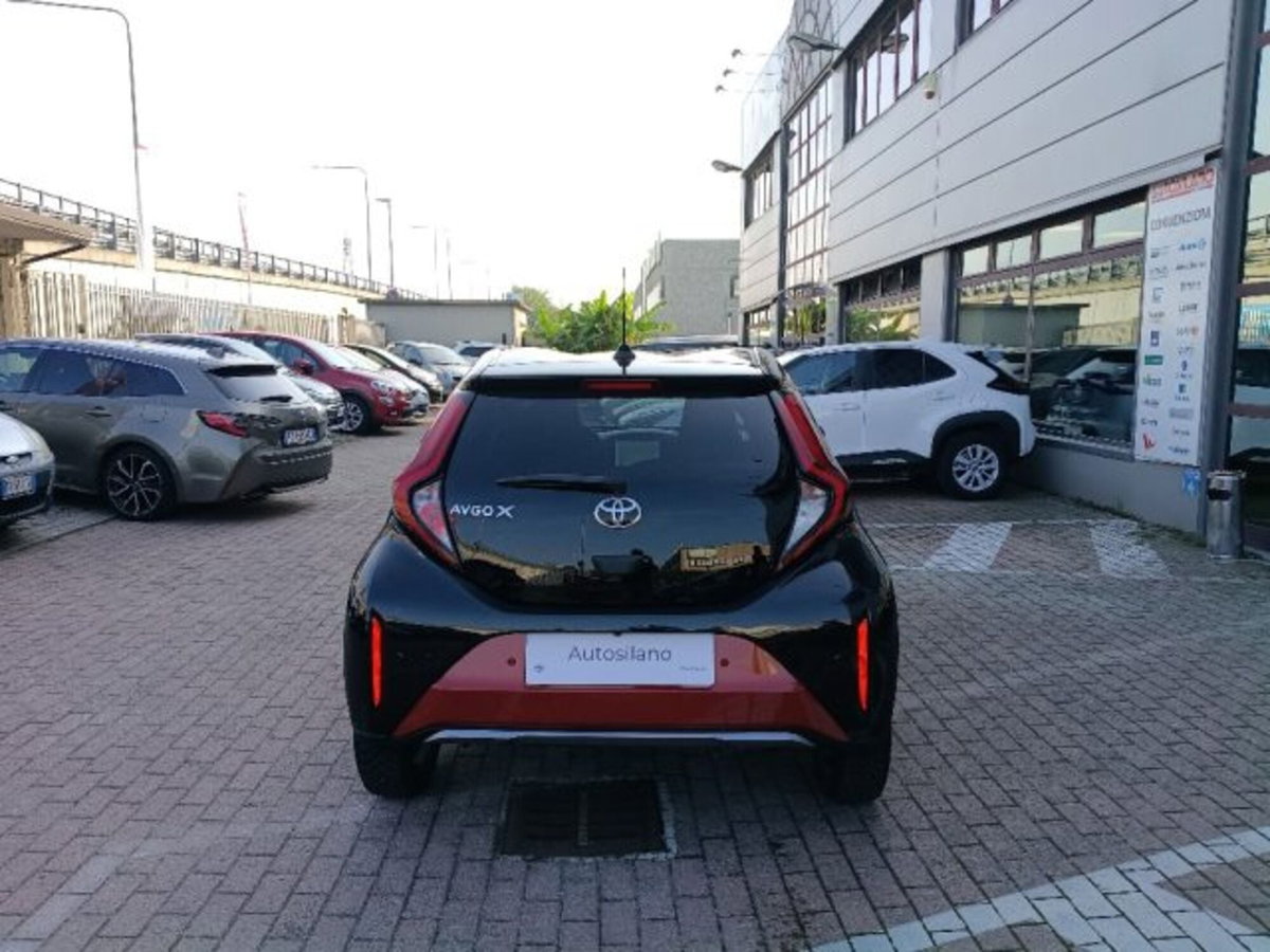 Toyota Aygo X 1.0 VVT-i 72 CV 5 porte Limited S-CVT (6)