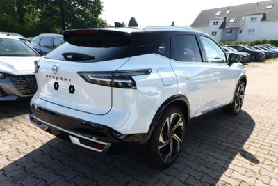 Nissan Qashqai 1.3 mhev Tekna 4wd 158cv xtronic (2)