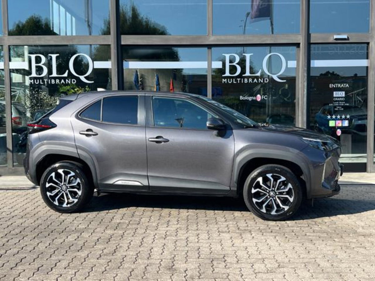 Toyota Yaris Cross 1.5h GR Sport Black Sky fwd 116cv e-cvt