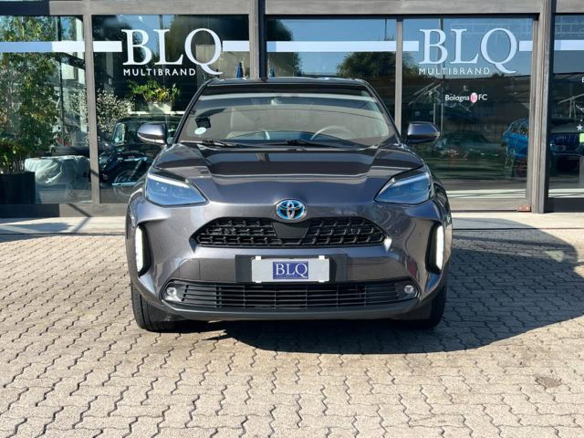 Toyota Yaris Cross 1.5h GR Sport Black Sky fwd 116cv e-cvt (2)