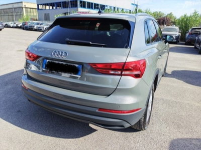 Audi Q3 45 TFSI e S tronic Business (2)
