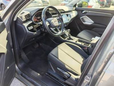 Audi Q3 45 TFSI e S tronic Business (4)