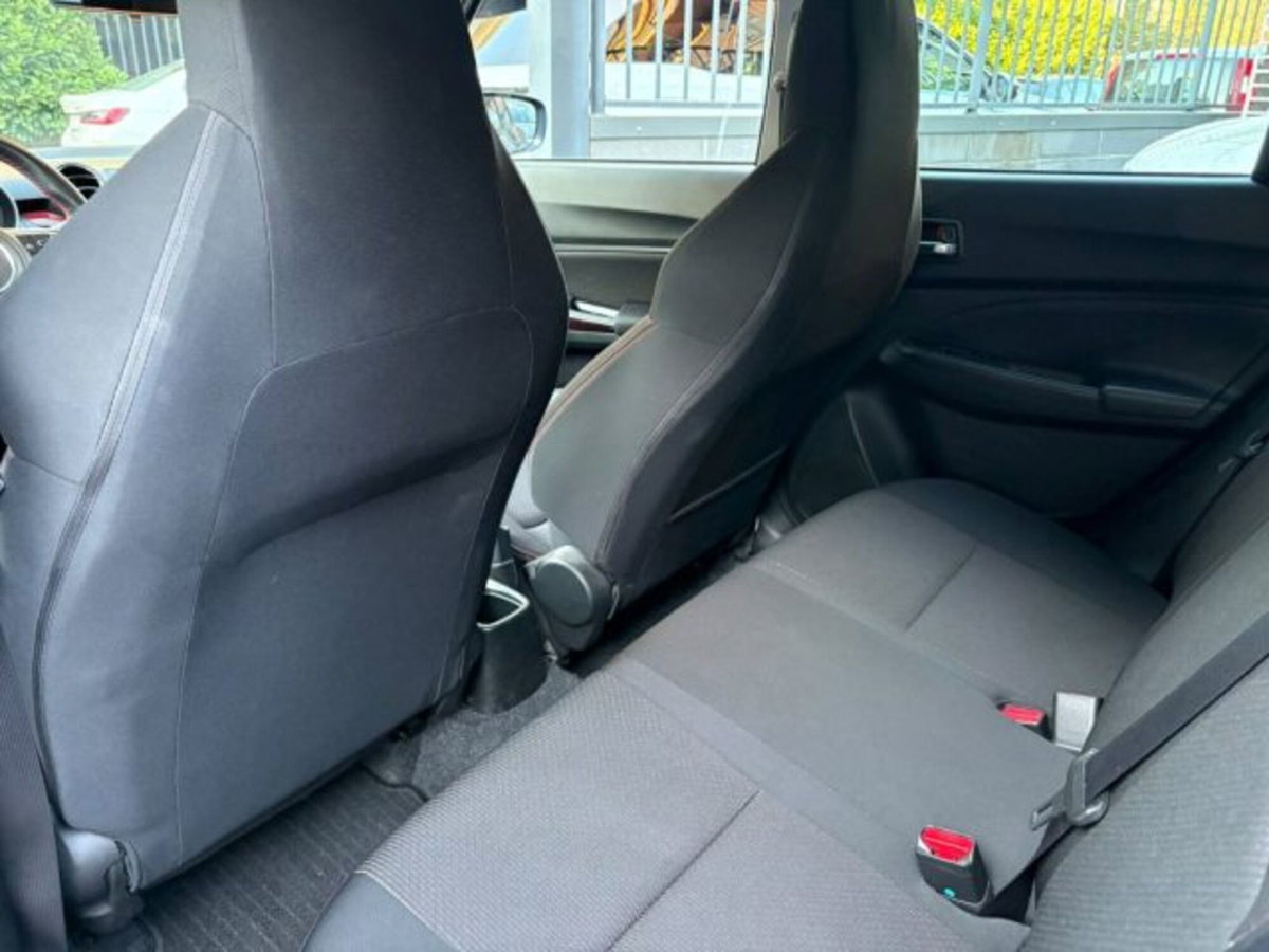 Suzuki Swift 1.4h Sport 2wd (14)