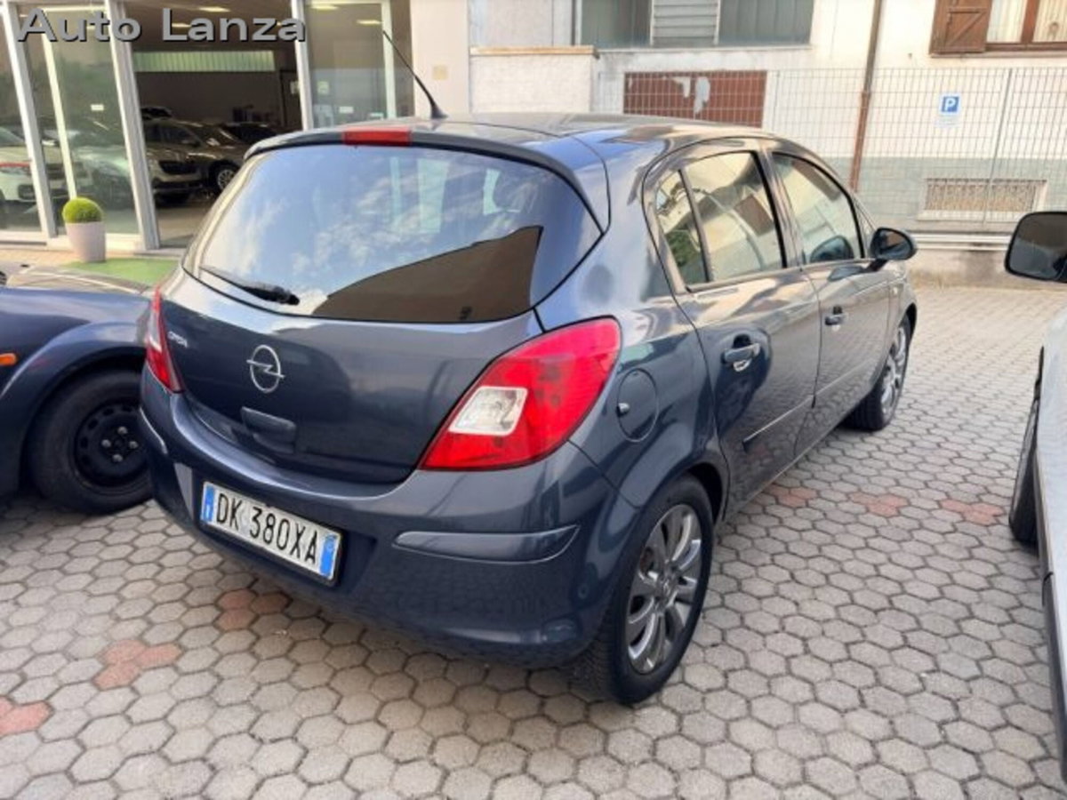 Opel Corsa 1.4 16V 5 porte aut. Enjoy (4)