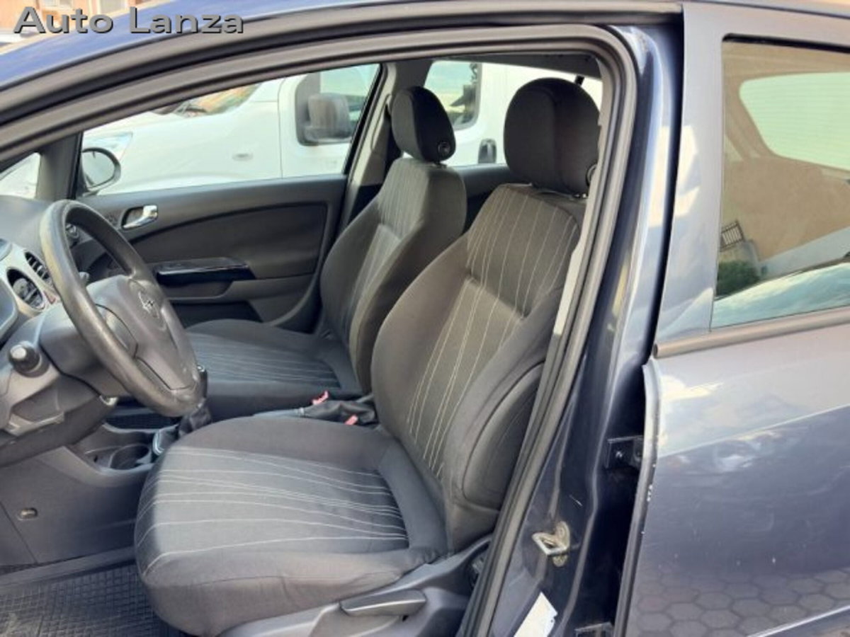 Opel Corsa 1.4 16V 5 porte aut. Enjoy (7)