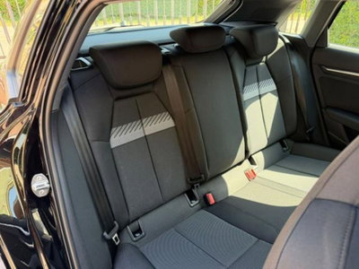 Audi A3 Sedan 30 TFSI S tronic Business (10)