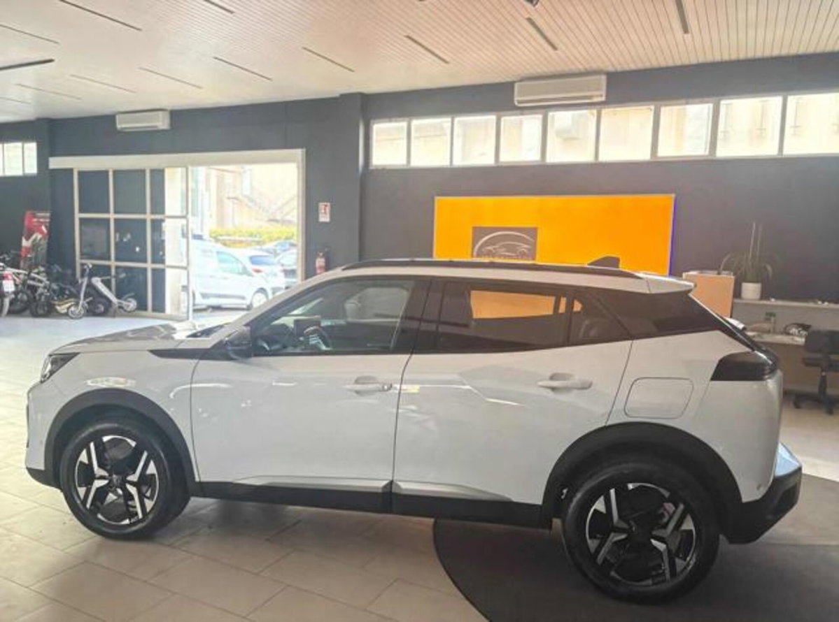 Peugeot 2008 PureTech 100 S&S Allure (3)
