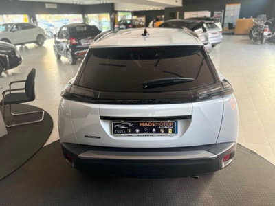 Peugeot 2008 PureTech 100 S&S Allure (6)