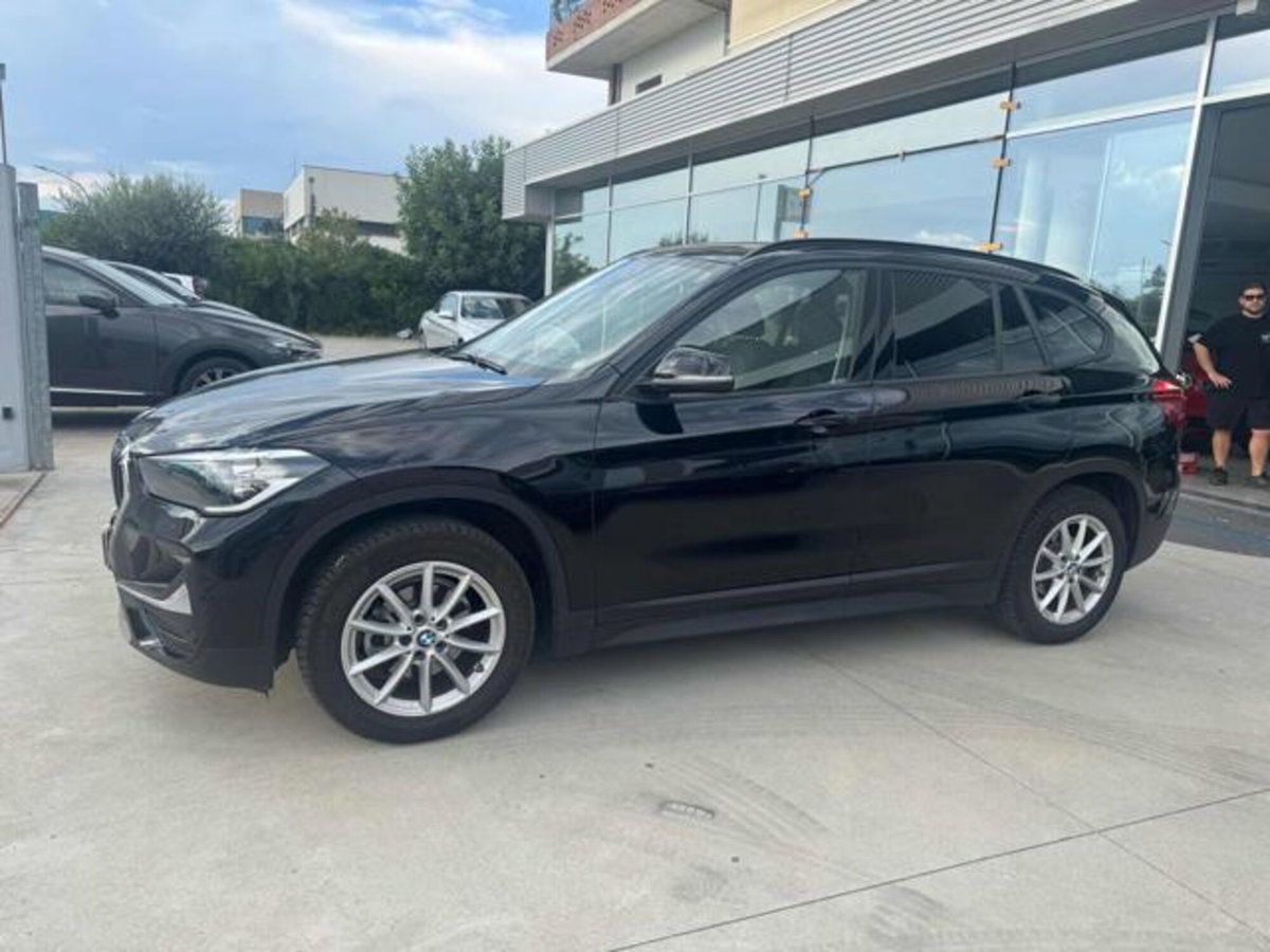 BMW X1 sDrive16d Business Advantage (11)