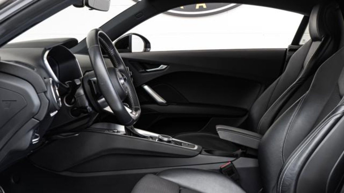 Audi TT Coupé 45 TFSI S tronic (18)