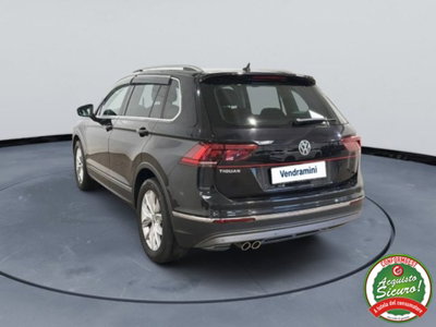 Volkswagen Tiguan 1.5 TSI 150 CV DSG ACT R-Line (3)