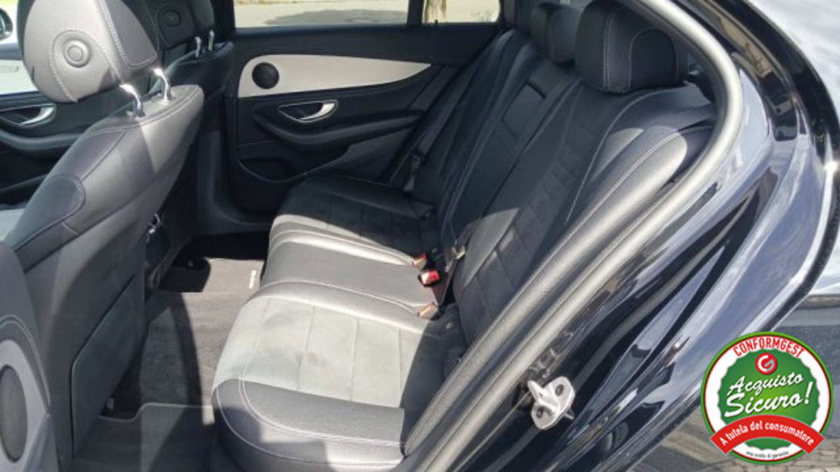 Mercedes-Benz Classe E 220 d Mild hybrid 4Matic Auto Premium Plus (14)