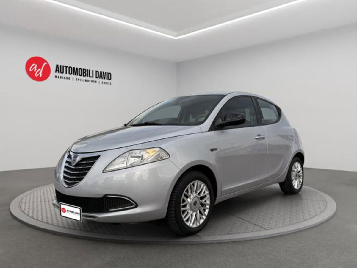 Lancia Ypsilon 1.2 69 CV 5 porte Silver