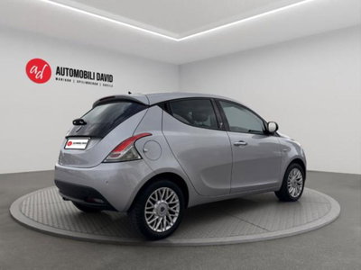 Lancia Ypsilon 1.2 69 CV 5 porte Silver (4)