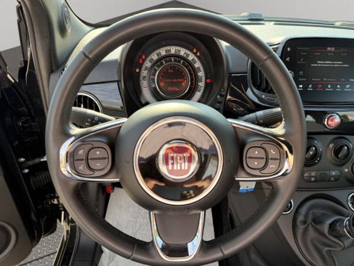 Fiat 500 1.0 Hybrid Connect (8)
