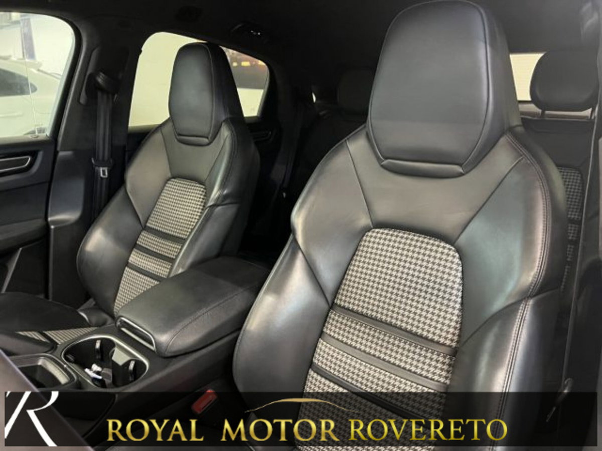 Porsche Cayenne 3.0 V6 E-Hybrid (10)