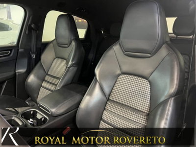 Porsche Cayenne 3.0 V6 E-Hybrid (10)