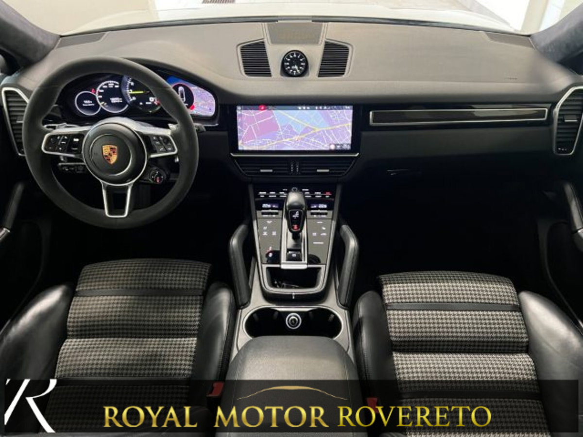 Porsche Cayenne 3.0 V6 E-Hybrid (13)
