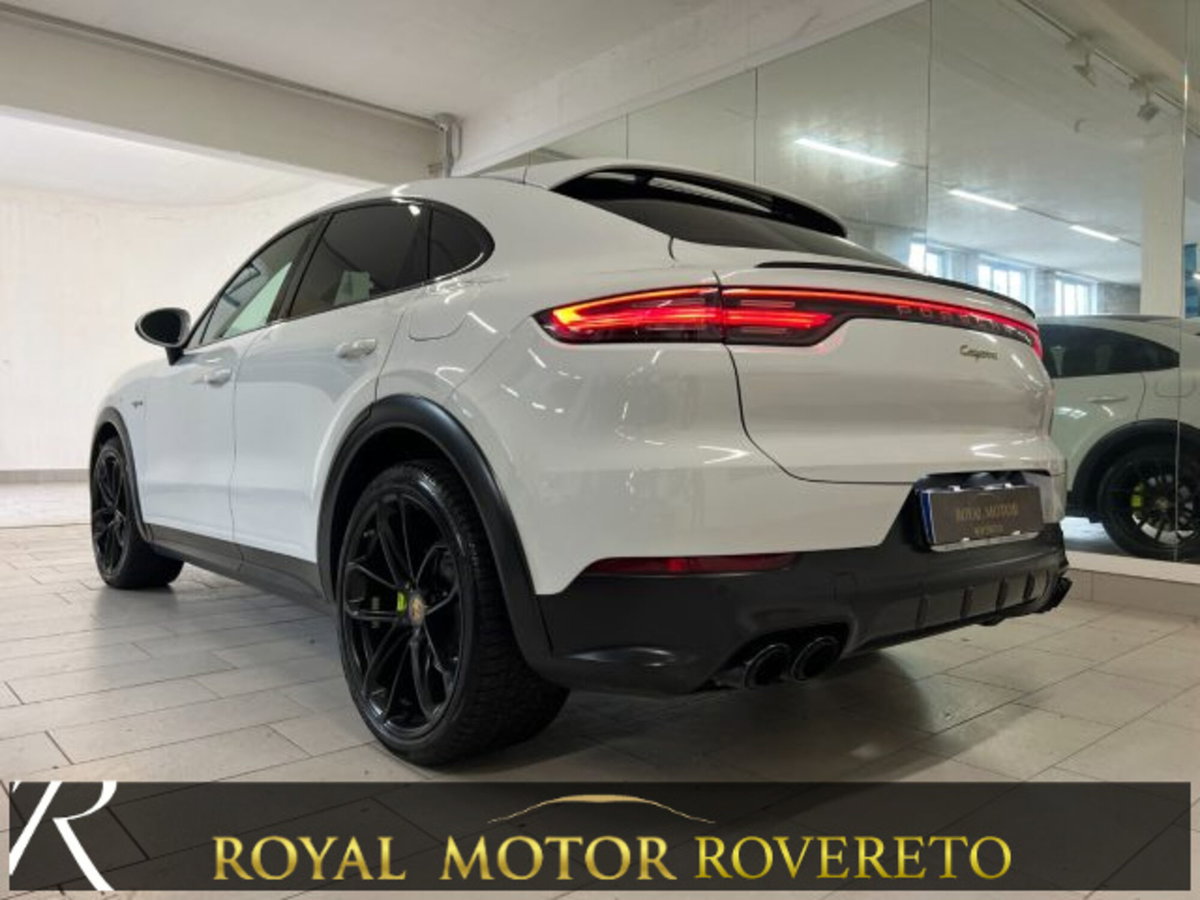 Porsche Cayenne 3.0 V6 E-Hybrid (6)