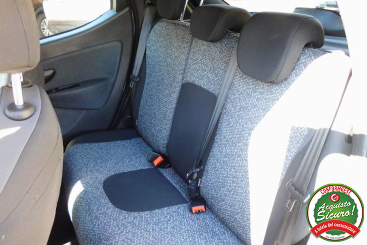 Lancia Ypsilon 1.0 FireFly 5 porte S&S Hybrid Gold Plus (12)